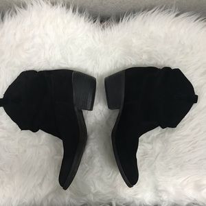 White Mountain Ankle Boots